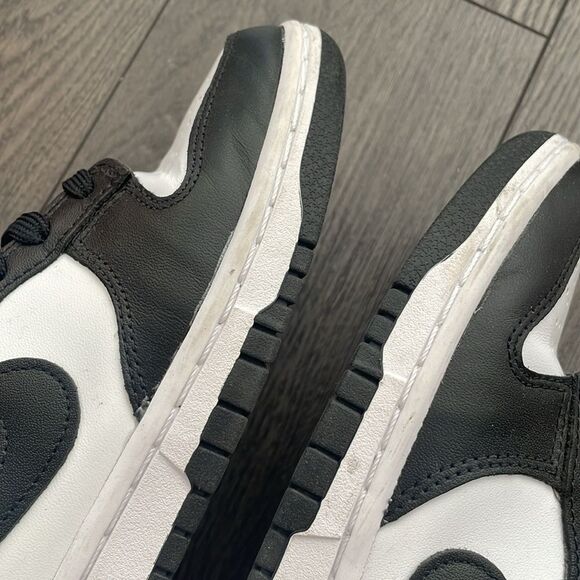 NIKE | Dunk Low Retro White Black Panda - Picture 9 of 14